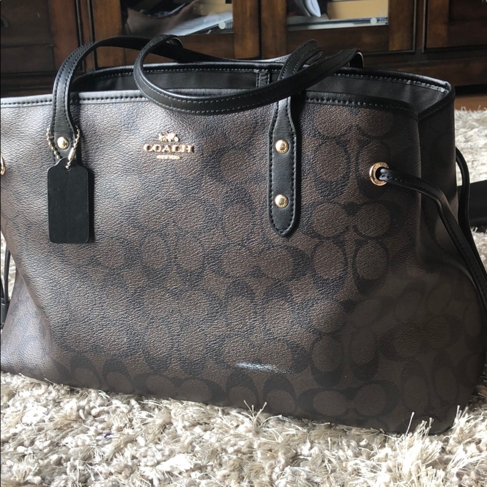 Authentic Coach Purse - Picture 2 of 7